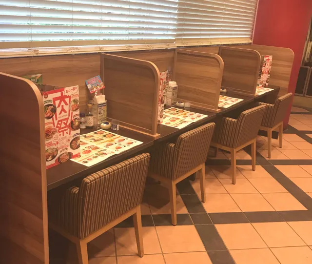 solo seating 1